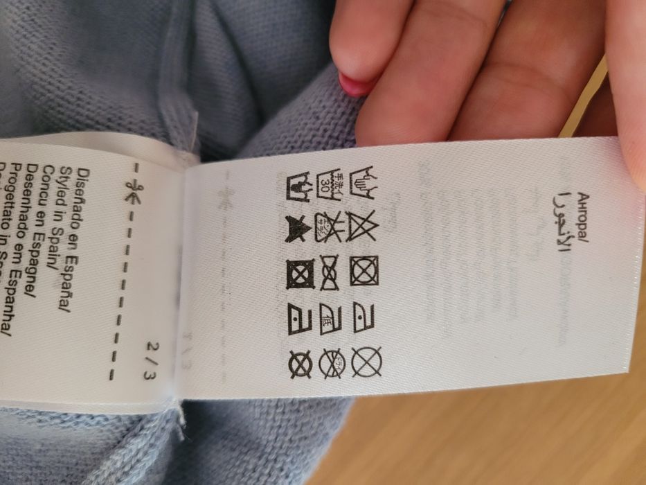 Sweterek dla dziewczynki marki Mayoral r.157