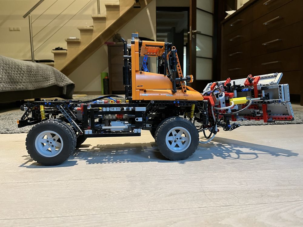 Unimog Lego Technic zestaw nr 8110 , napęd i zdalne sterowanie