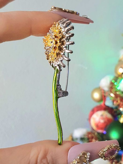 Broche / pregadeira /alfinete dente de leão 3D prateado dourado emalte