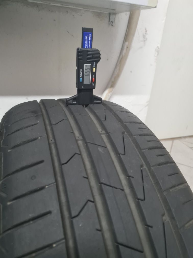 Шини Hankook 215 55 17