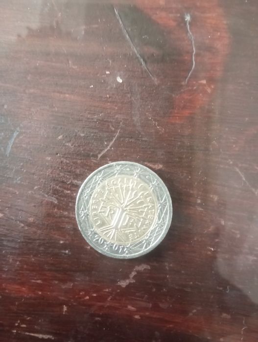 Moeda de 2€ de 2001 com erros de cunhagem