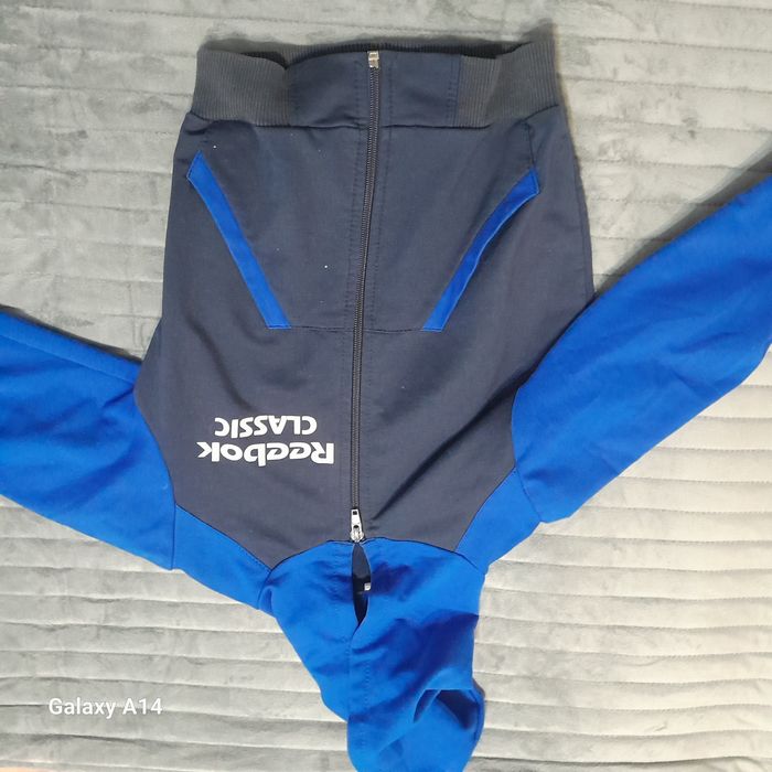 Кофти на хлопчика в чудовому стані