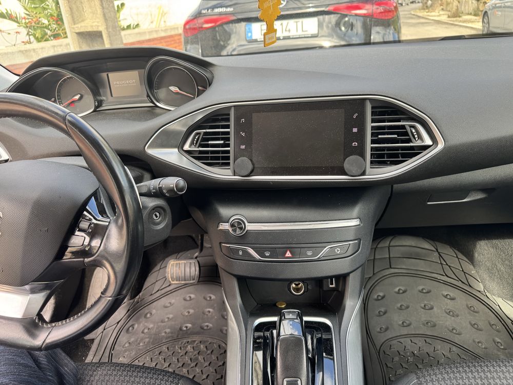 308 SW 1.5 BlueHDI do ano de 2020