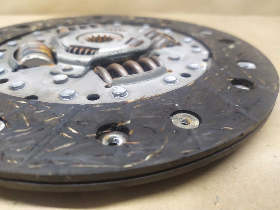 Диск щеплення диск сцепления зчеплення Опель Астра Ф Опель Кадет 1.4