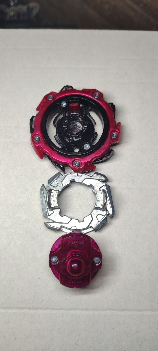 Beyblade  оригінал ! Бейблейд.
