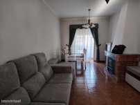 Arrendamento - Apartamento T2 em Oliveira do Bairro com Garagem e Boa