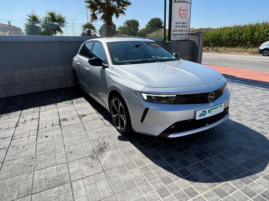 Opel Astra 1.2 T Elegance