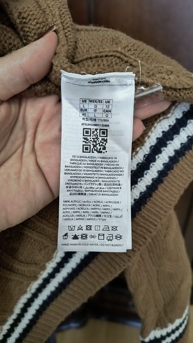 Sweter kardigan Guess