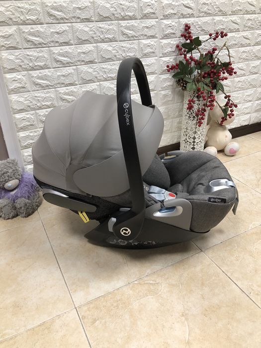 Автокрісло Cybex Cloud Z Plus i-Size Група 0+ (0-13 кг) автолюлька