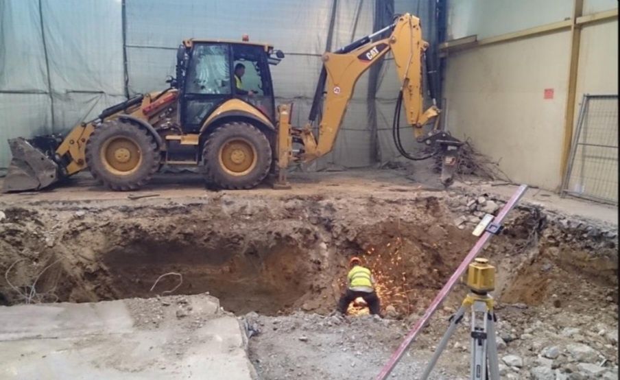 Wyburzenia, Rozbiórki,kucie betonu,minikoparka z młotem, wiertnica