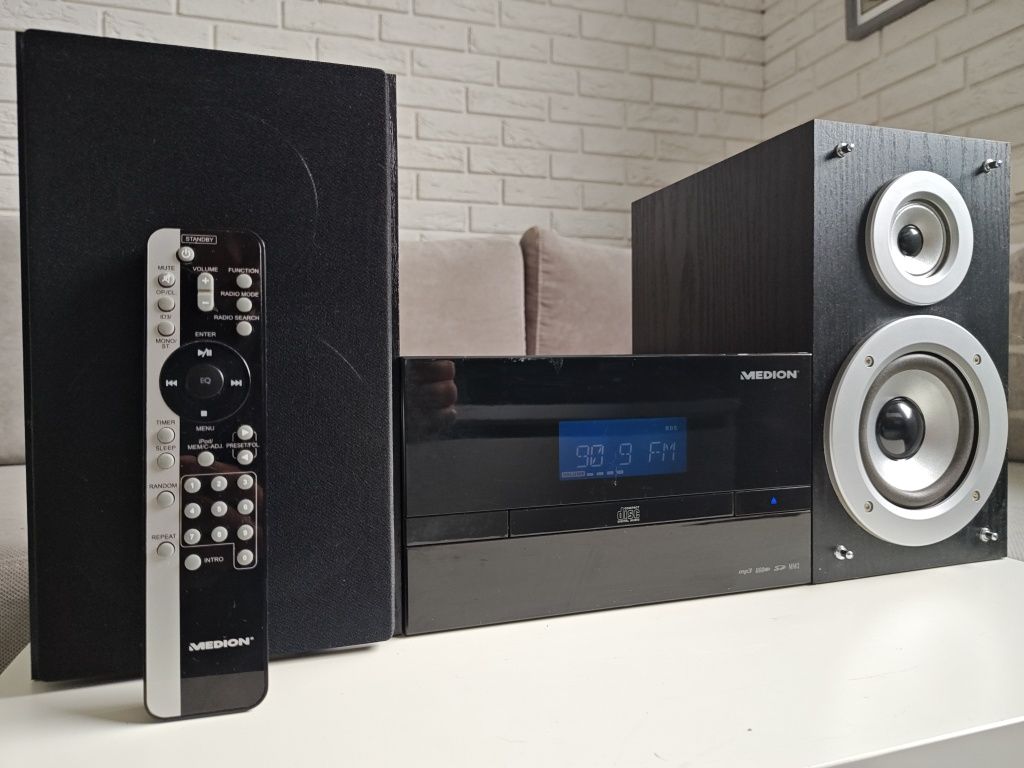 MEDION MD 82806 wieża, mikro system audio USB, MP3, iPod. Pilot.
