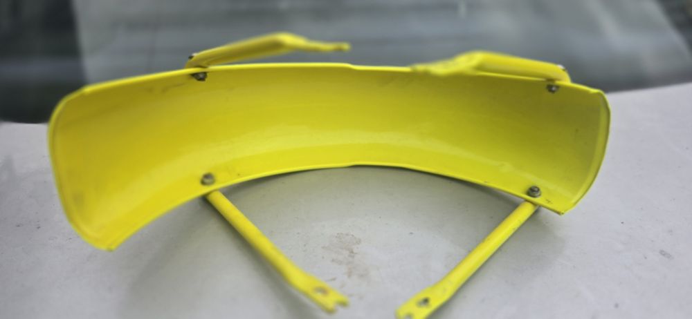 Sprzedam czesci motorynka m1  blotnik przod