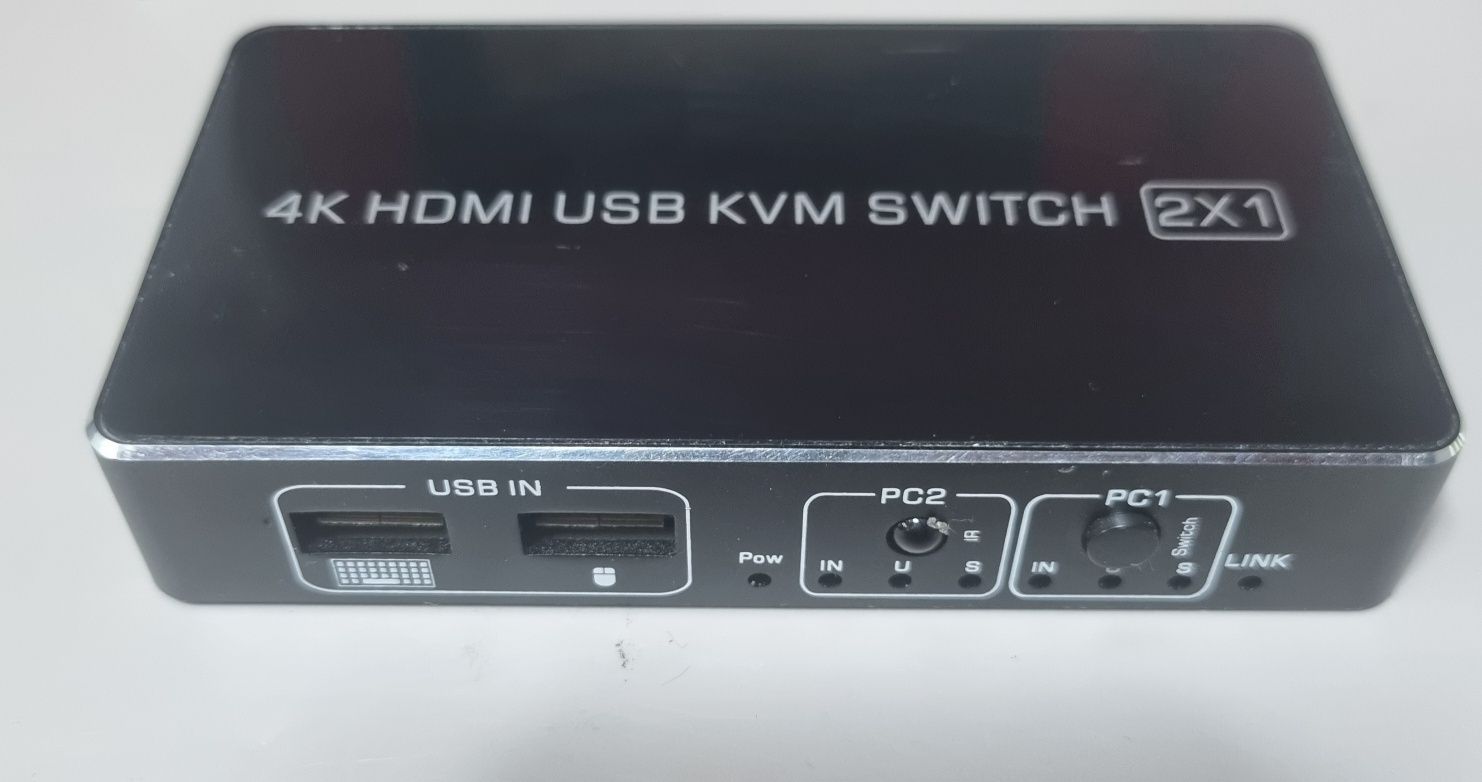Przełącznik Switch KVM USB + HDMI 2x1 kod M08