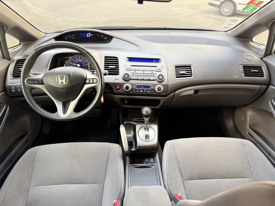 HONDA CIVIC 4DR HYBRYDID