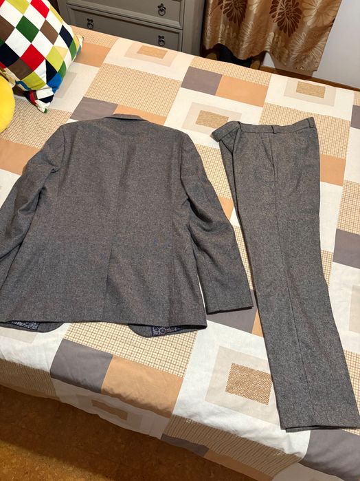 Fato da M&S de tecido  italiano em estado irrepreensível usado 1 vez