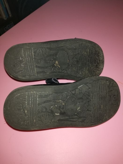 Sapatos em  pele azul marinho 25