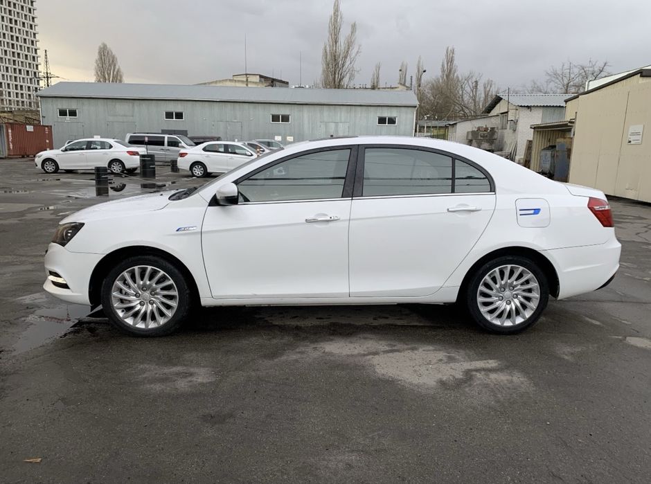 Здам в ореду Электро Авто Geely для роботы в таксі!