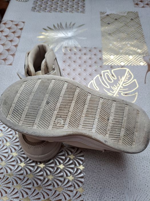 4 пары кроссовок 31 размер