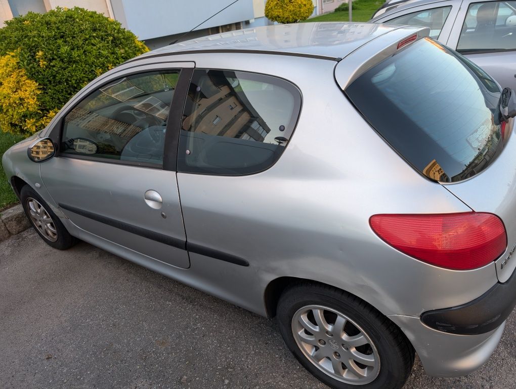 Peugeot 206, Gasóleo, 400000km, 2002.