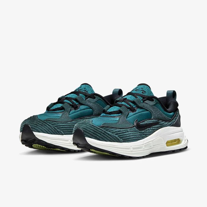 Жіночі кросівки NIKE W AIR MAX BLISS SE