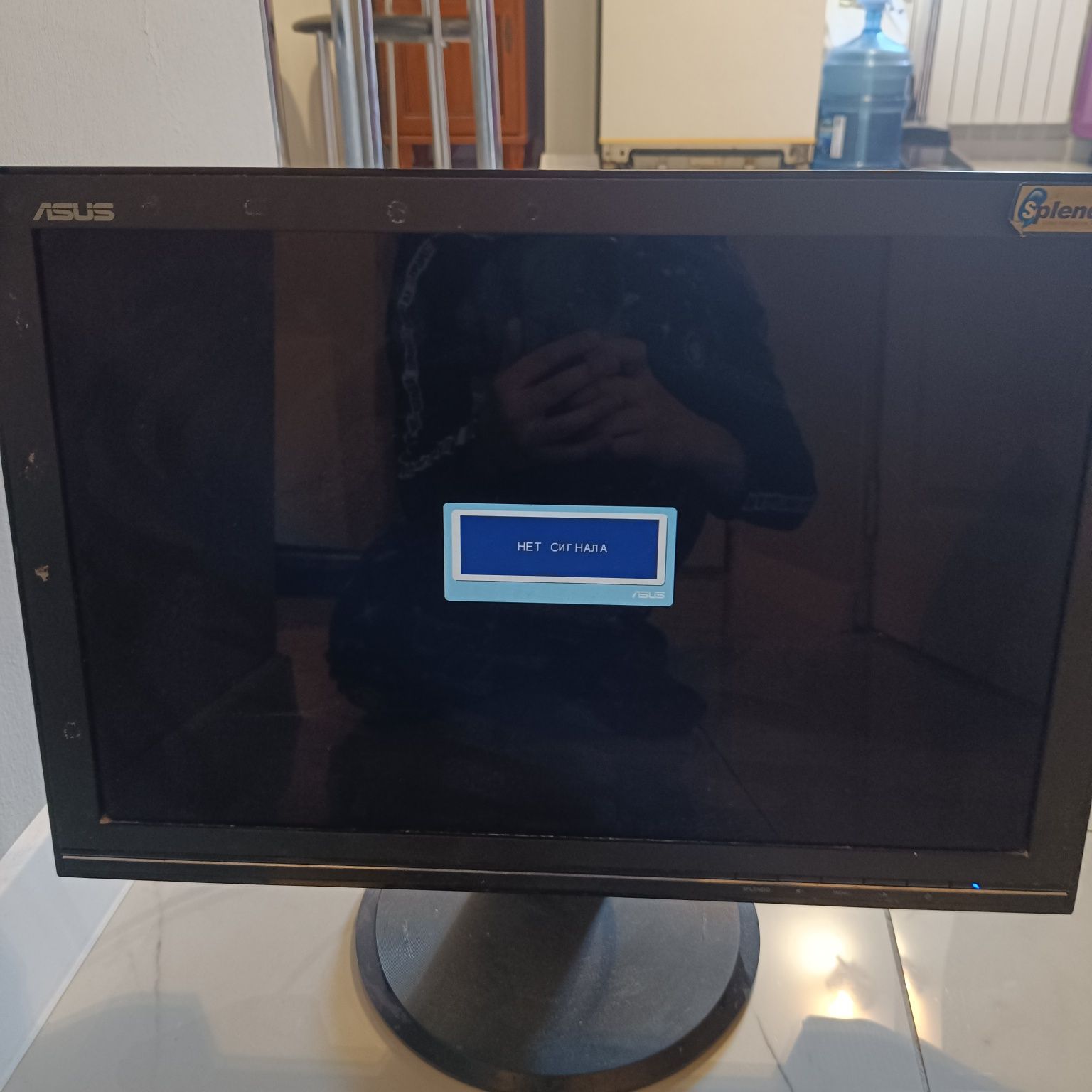 Продам 3 офисных мониторов