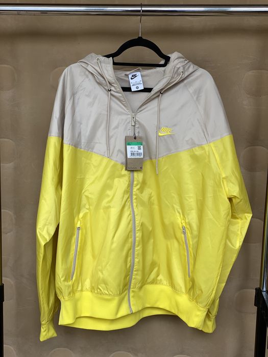 Брендовая куртка nike