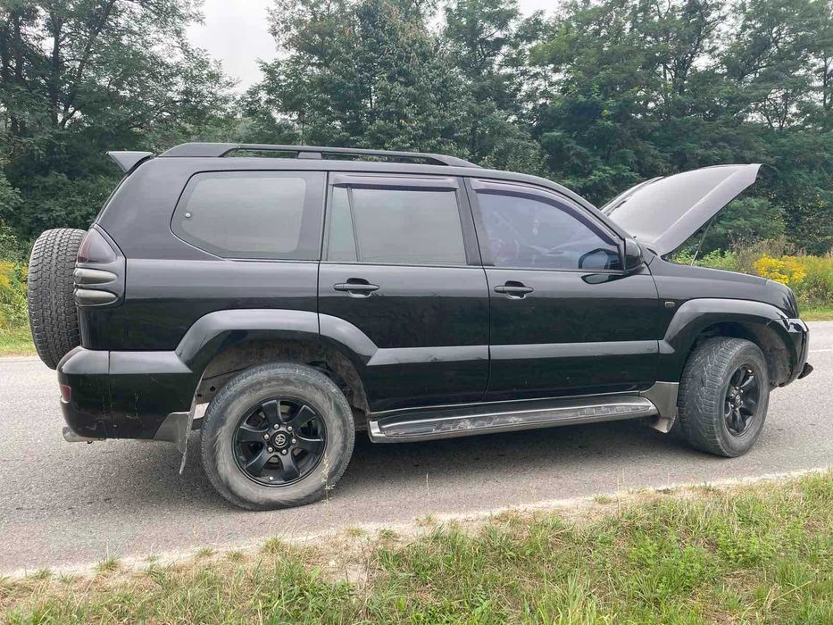 Toyota land cruiser prado