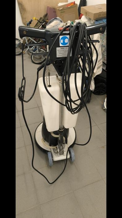 Aluguer Lavadora de Chão Viper Excelente Estado