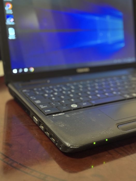Ноутбук Toshiba Satellite C660 i3 M370 HDD 500GB