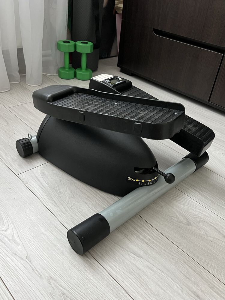 Степер поворотний Lateral Thigh Trainer LTT