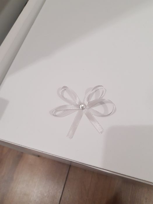 Kokardki zawieszki wstążki srebrne na butelki alkohol wódkę wesele