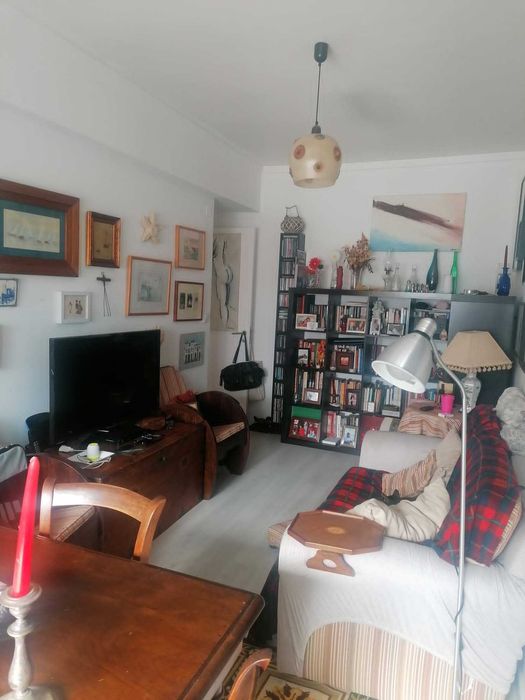 Alugo T2 remodelado  em excelente localizaçao