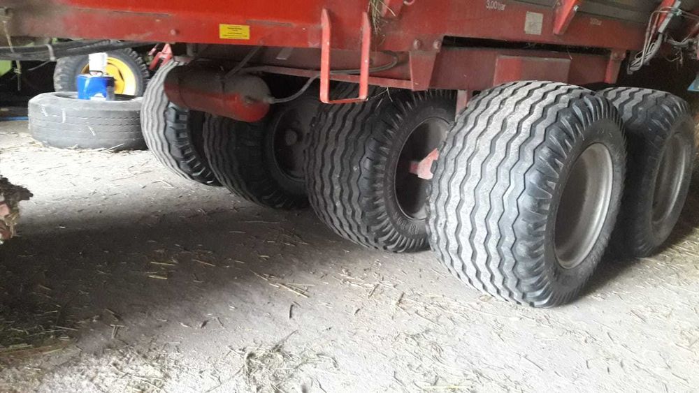 Przyczepa samozbierająca Mengele