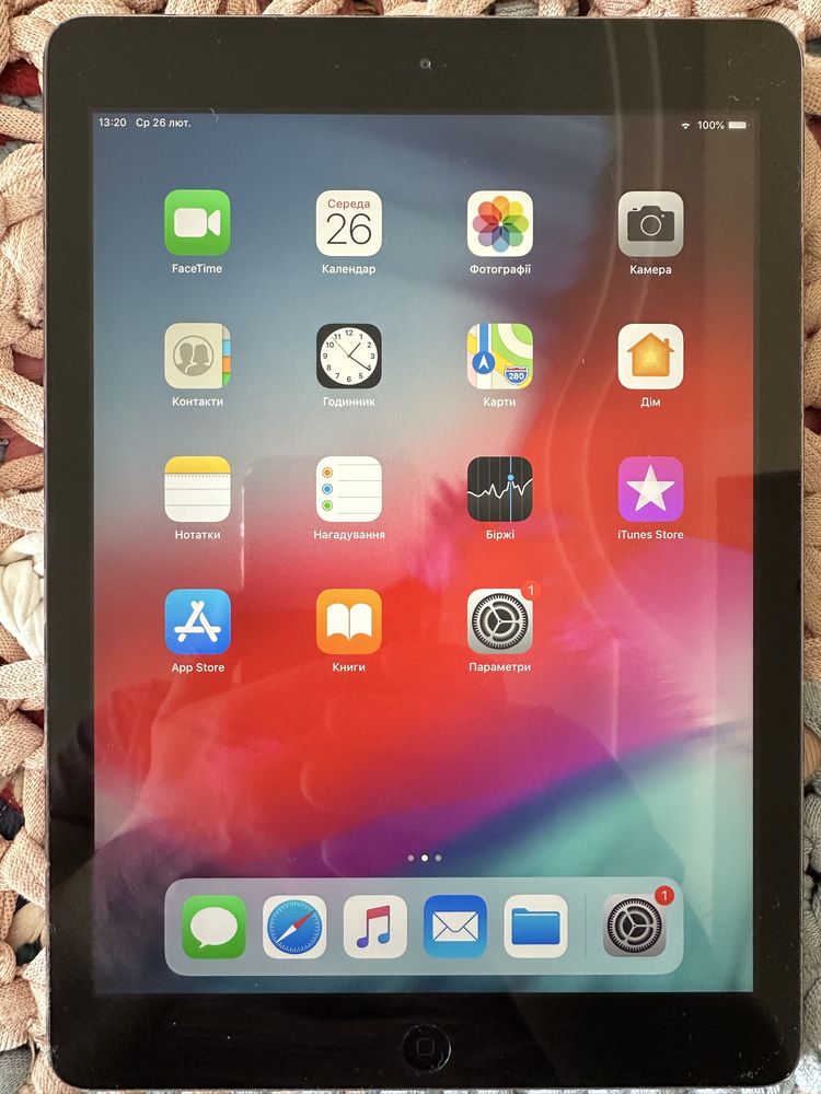 Планшет Apple A1474 IPad Air Wi-Fi  16GB Space Gray MD785TU/A