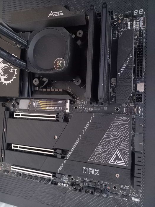 msi MEG Z790 ACE MAX + intel i7-14700K 20 X 3,4 GHz - do negocjacji