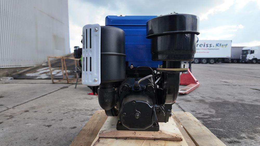 Дизельний двигун Зубр R195NM 12 к.с. з електростартером