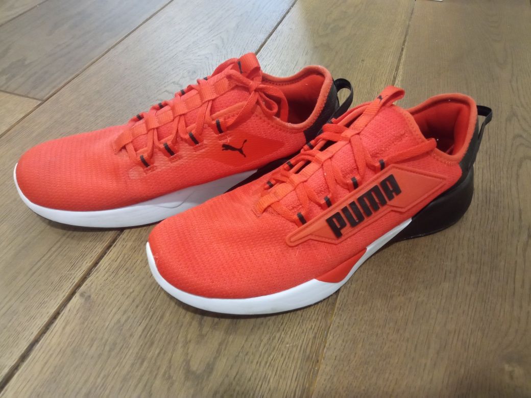 Puma retaliate red