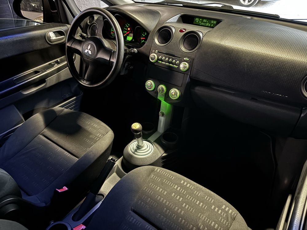 Mitsubishi Colt CZ3 1.1 Reservado