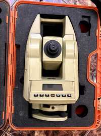 Tachimetr Leica TC500