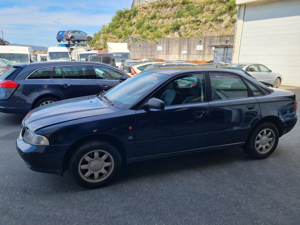 Audi A4 B5 1.8 Turbo de 1996 para peças