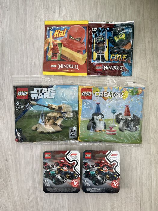 LEGO Minifigures Мініфігурки Лего Ніндзяго,з