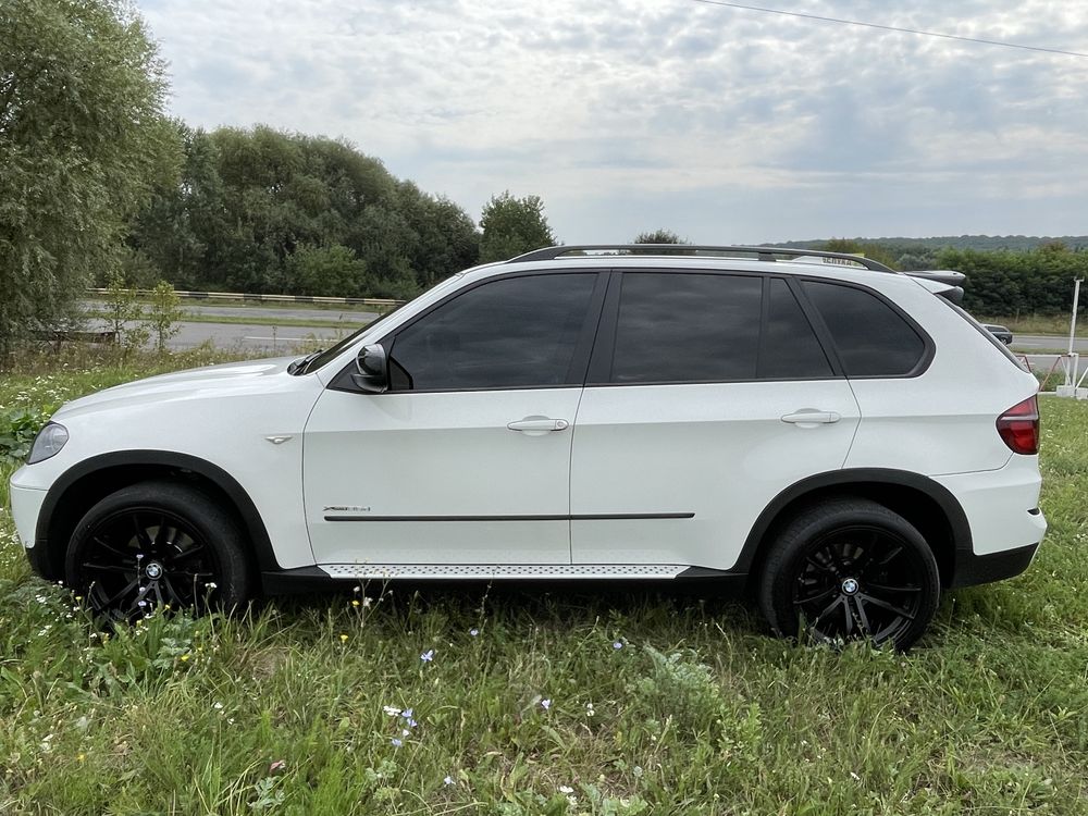 Продам БМВ Х5  3,5i D