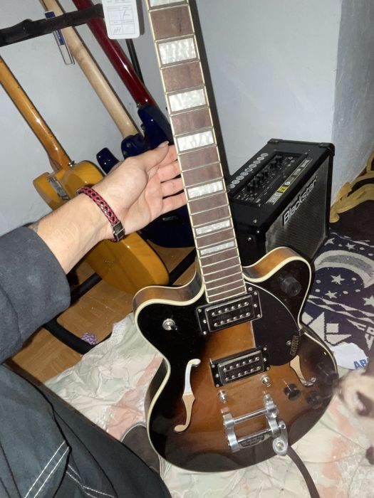 Guitarra gretch , com pouco uso