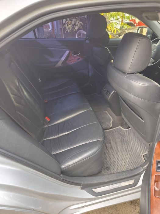 Продам Тойоту Камри 40