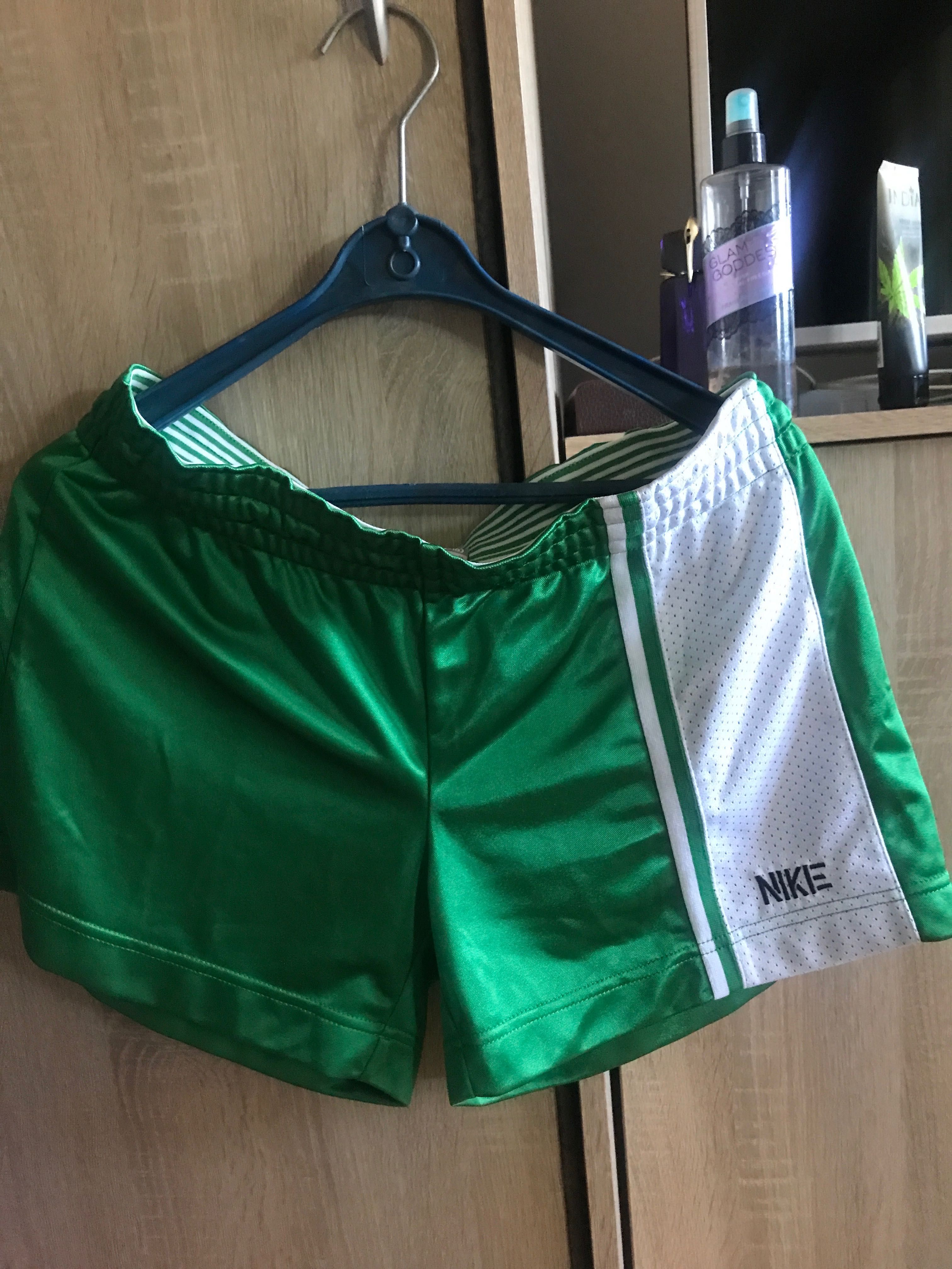 Krótkie spodenki firmy Nike