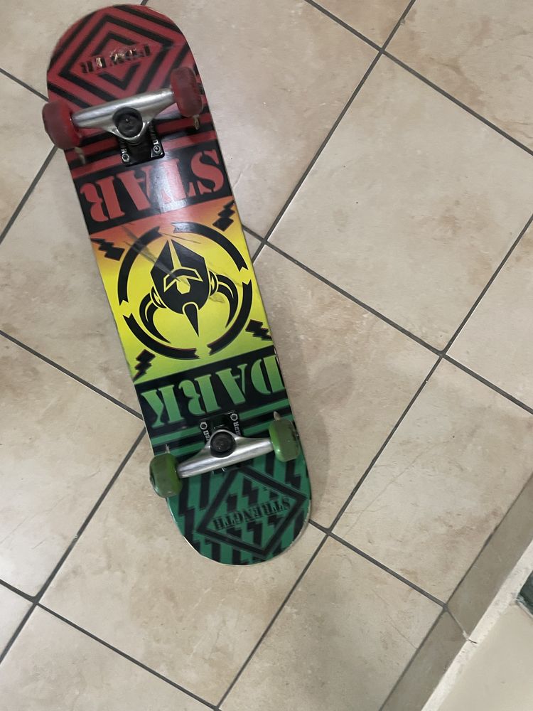 Skateboard dark star