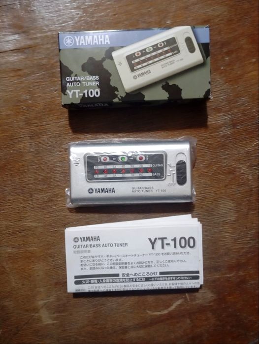 Тюнер для гітари Yamaha YT100