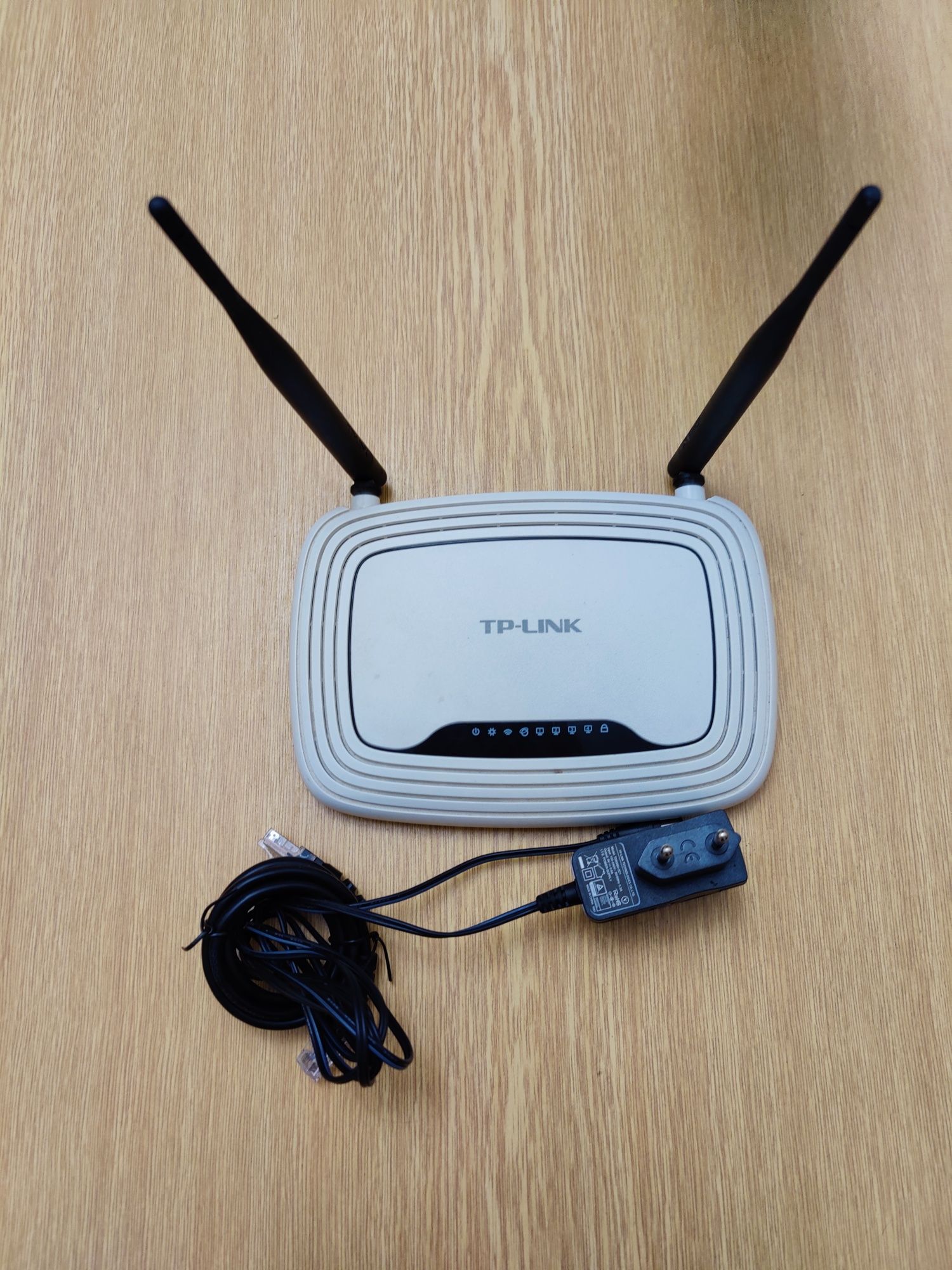 Роутер маршрутизатор TP-LINK TL-WR841N до 300Мбит/с
