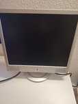 Vendo computador com torre HP