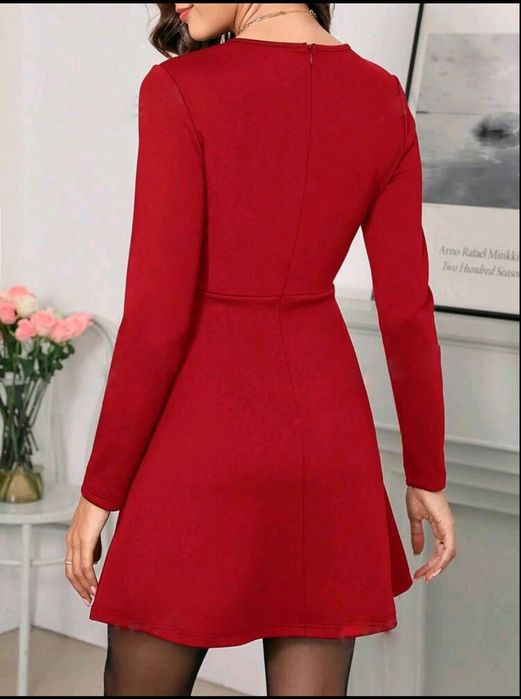 Плаття дуже ніжне і тендітне